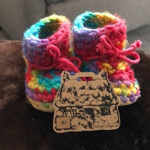 Padraig Cottage knit rainbow booties